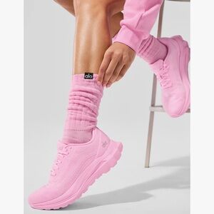 ALO Yoga Pink Scrunch Socks Unisex NWT Cozy Pilates Lounge Athleisure Trendy